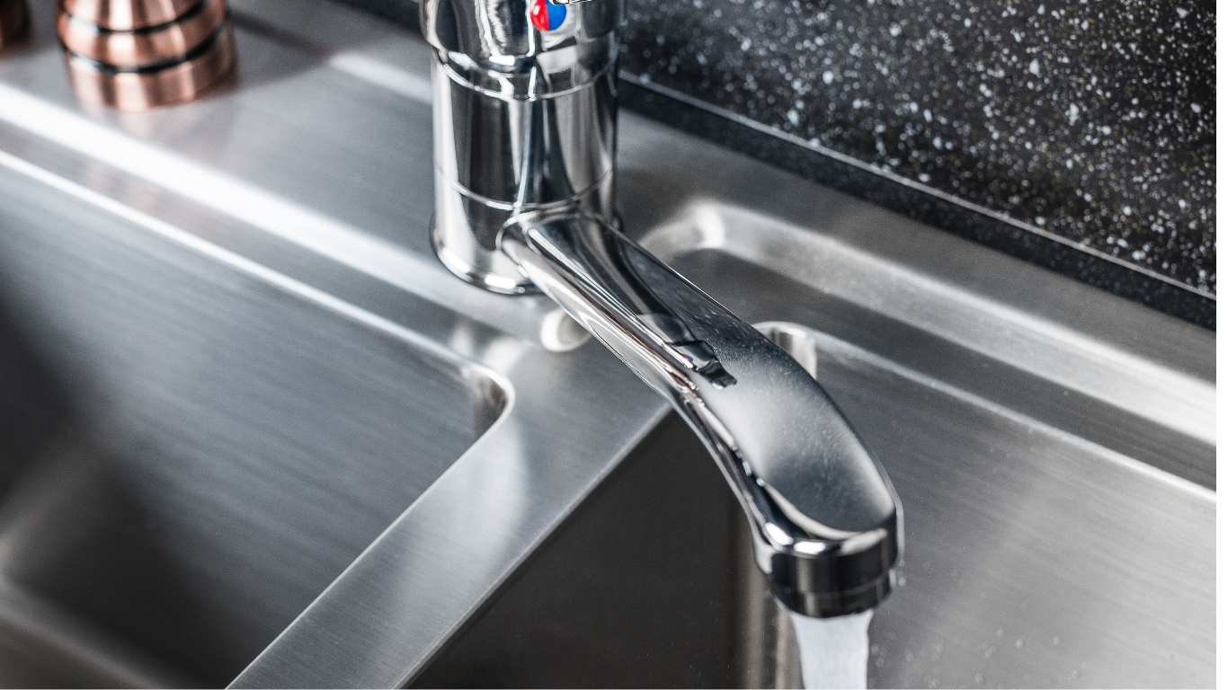 Should You Use Hot Or Cold Water When Running A Garbage Disposal?